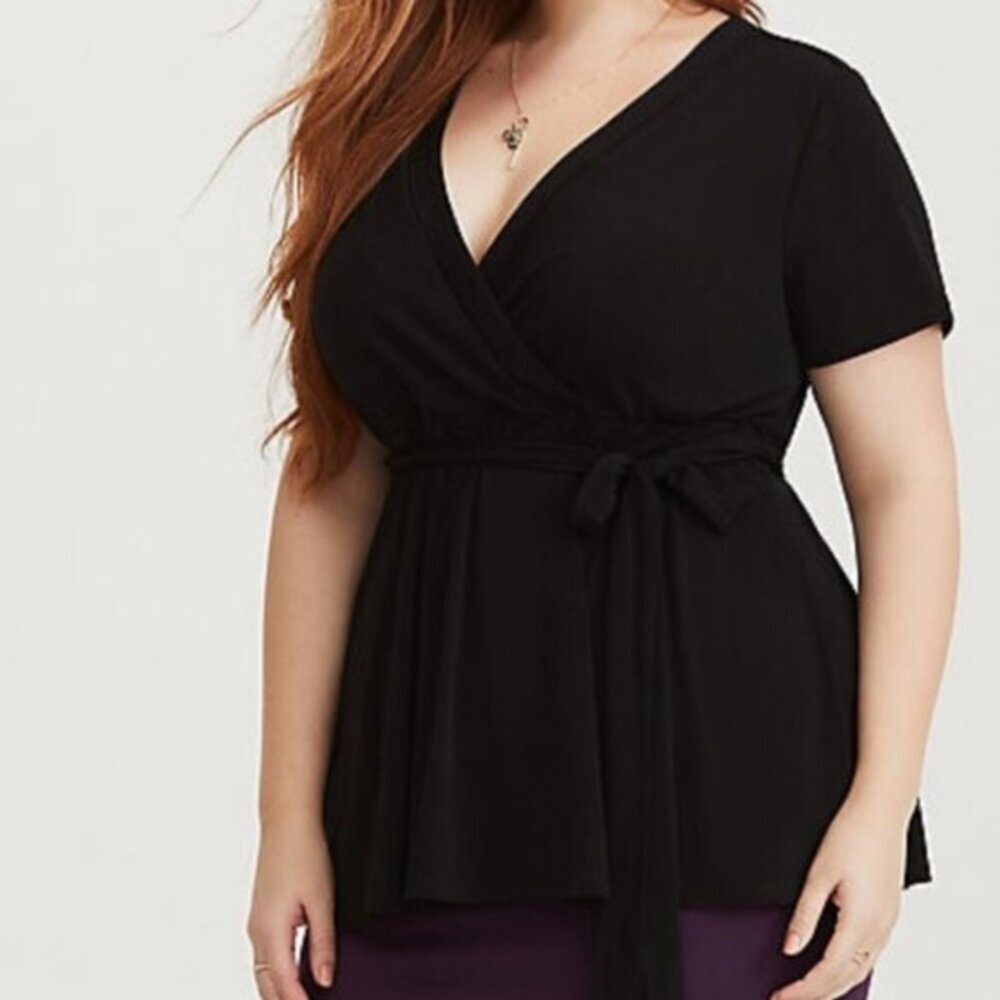 NEW NWT TORRID 3 Plus Size Jersey Knit Faux Wrap Top Black Short Sleeve NO BELT